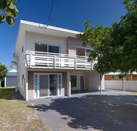 'SeaHaven' 2 Richardson Ave - Large home with Aircon Smart TV WIFI Netflix  Boat Parking - Great Ocean Road Tourism