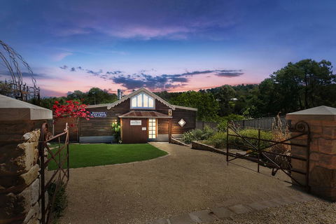 'The Coach House' At Lochiel - Great Ocean Road Tourism 0