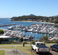 1 'Laman Lodge' 15 Laman Street - stunning air conditioned unit with water views and WIFI - Great Ocean Road Tourism