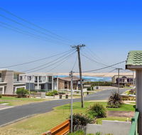 1/32 Ocean Avenue - three bedrooms three bathrooms air con boat parking  water views - Great Ocean Road Tourism