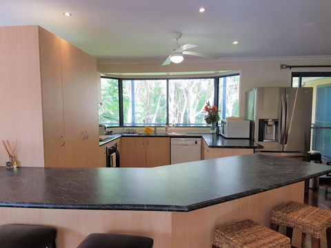 10 Naiad Court -Beach Retreat In The Bush - Great Ocean Road Tourism 2