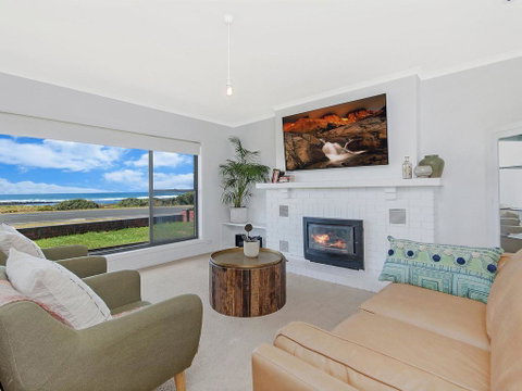 10 OCEAN DRIVE - Great Ocean Road Tourism 0