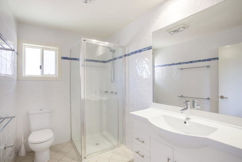 11 Riley St - Stylishly Modern - Great Ocean Road Tourism 2