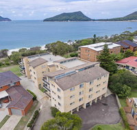 12 'The Helm' 22 Voyager Close - unit in Little Beach with direct access to Shoal Bay Beach - Great Ocean Road Tourism