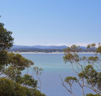 12 'Thurlow Lodge' 6 Thurlow Avenue - water views pool and central location - Great Ocean Road Tourism