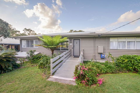 12 Merinda Crescent - Great Ocean Road Tourism 0