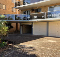 13 'Parkview' 11-13 Catalina Close - great location unit with a locked garage - Great Ocean Road Tourism