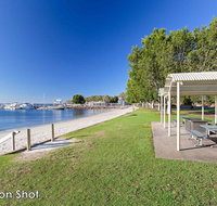 14 'The Commodore' 9-11 Donald Street- unit in the heart of town with views  WIFI - Great Ocean Road Tourism