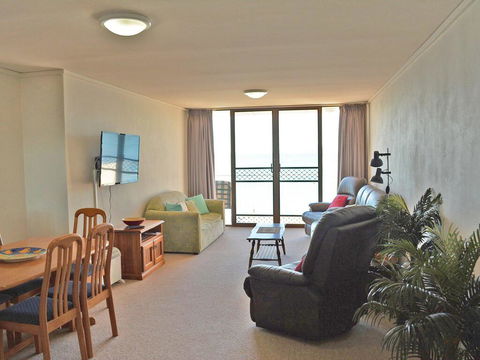 15 'Harbourside' 3-7 Soldiers Point Road - Right On The Waterfront - Great Ocean Road Tourism 1