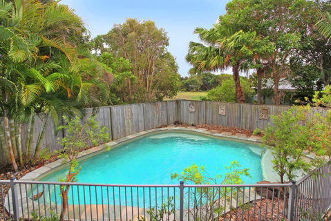 18 Northbeach Place, Mudjimba Beach - Pet Friendly, Linen Included, WIFI - Great Ocean Road Tourism 2