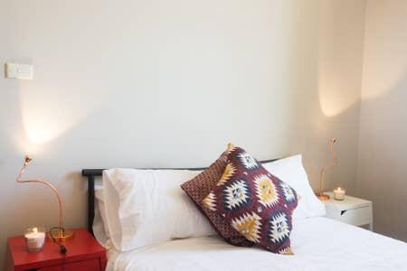 2 Bedroom Harbour View At The Rocks Heart Of CBD - Great Ocean Road Tourism 1