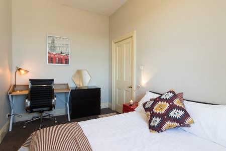 2 Bedroom Harbour View At The Rocks Heart Of CBD - Great Ocean Road Tourism 2