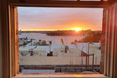 2 Bedroom Harbour View At The Rocks Heart Of CBD - Great Ocean Road Tourism 3