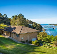 2 Water Crescent - Retro Haven - Great Ocean Road Tourism