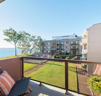 24 'The Poplars' 34 Magnus Street - views aircon WIFI Netflix  Pool - Great Ocean Road Tourism