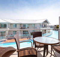 245 'Pacific Blue' 265 Sandy Point Rd - air conditioned unit with resort facilities and linen supplied - Great Ocean Road Tourism