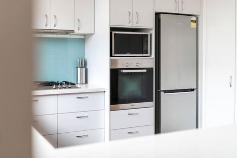 BEST Location! Sleep 7 Pet Friendly Spacious - Great Ocean Road Tourism 3