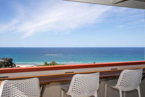 BEST OCEAN VIEWS ON STRADDIE + SUNSET DECK - Great Ocean Road Tourism 0