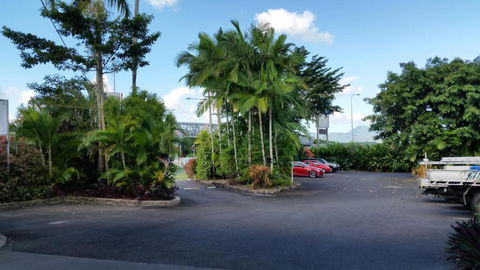 Cairns Gateway Resort - Great Ocean Road Tourism 2