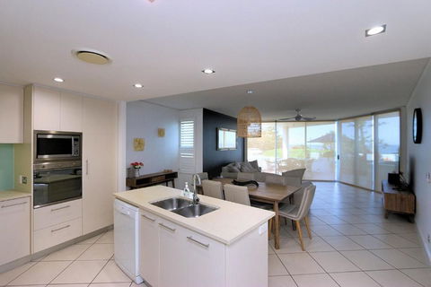 C Bargara Unit 101 - Great Ocean Road Tourism 1