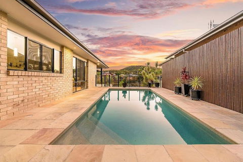 CABA17 - Waterfront Home With A Pool! - Great Ocean Road Tourism 0
