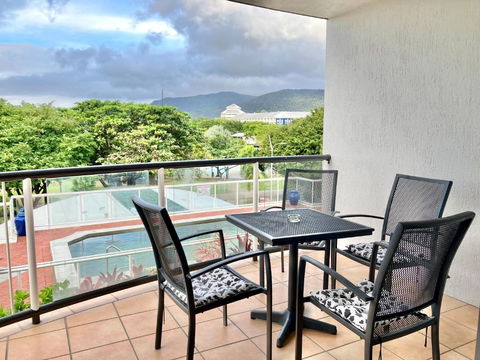 Cairns Esplanade Apartment - Great Ocean Road Tourism 2