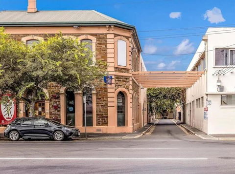 CBD Premium Location Studio - Great Ocean Road Tourism 0