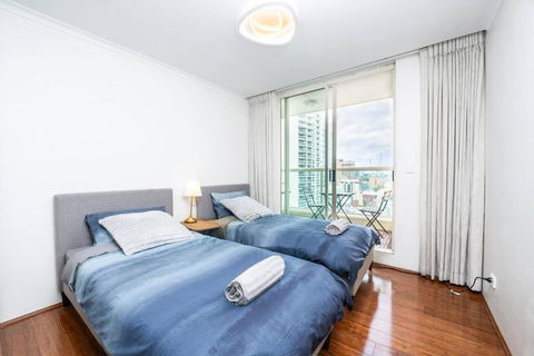 CBD Sydney - KING Suite Sussex St 2 Room 1 Parking - Great Ocean Road Tourism 2