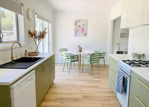 COD & C0 Tocumwal - Great Ocean Road Tourism 0