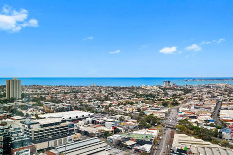 COMPLETE HOST Shadowplay Apartments - Great Ocean Road Tourism 4