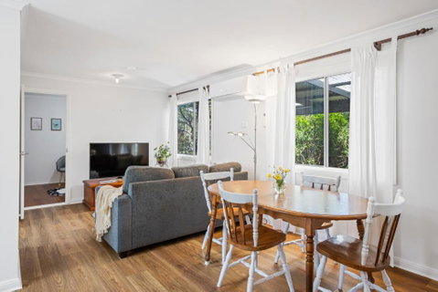 Cosy Adelaide Hills Getaway - Great Ocean Road Tourism 0