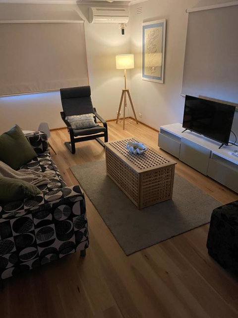 Daisy House - Whittington - 10 Minutes To Central Geelong - Great Ocean Road Tourism 0
