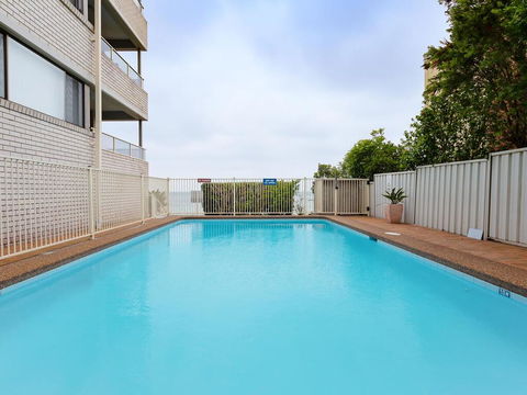 3 'Bangalee' 41 Soldiers Point Rd - Fantastic Waterfront Unit With Pool, WIFI & Chromecast - Great Ocean Road Tourism 1