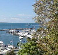 3 'Paradiso' 4 Laman Street - aircon pool heart of town water views - Great Ocean Road Tourism