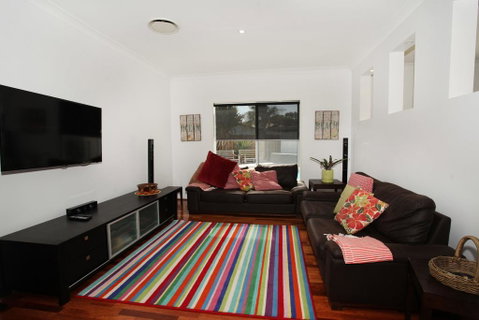 3 Bauhinia Crescent Marcoola - PET FRIENDLY, LINEN SUPPLIED, 500 BOND - Great Ocean Road Tourism 3