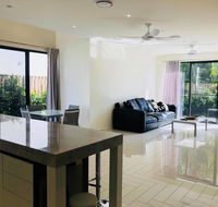 3 Bedroom Executive Luxury Beachside Townhouse - Great Ocean Road Tourism