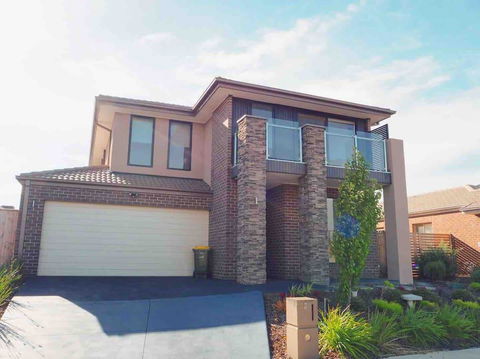 4 Bed 2 And A Half Bath Luxury Villa In Point Cook - Great Ocean Road Tourism 0