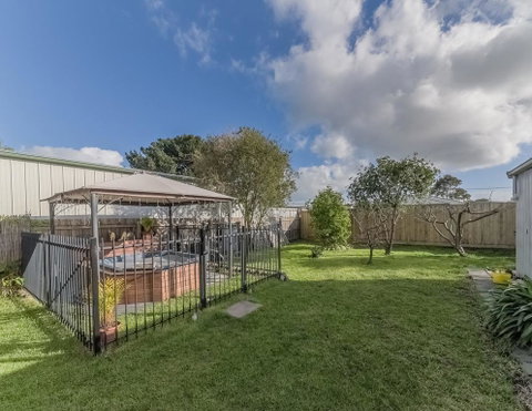 4 Lansell Road, Cowes - Great Ocean Road Tourism 1