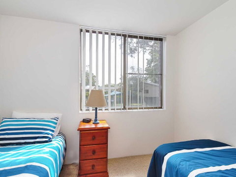 5 'The Point' 5-7 Mitchell Street - Large Balcony And Great Water Views - Great Ocean Road Tourism 1