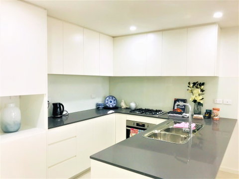 504 2 Bedroom In Kalina Serviced Apartments - Great Ocean Road Tourism 2