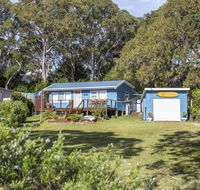 681 Murramarang Rd - Retro Beach Cottage