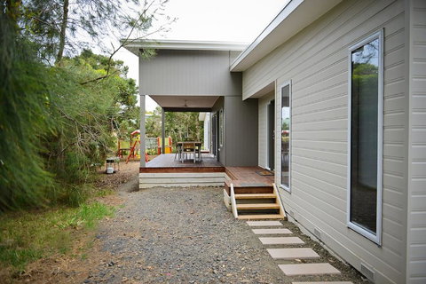 7 Gilmore St, Smiths Beach - Great Ocean Road Tourism 0