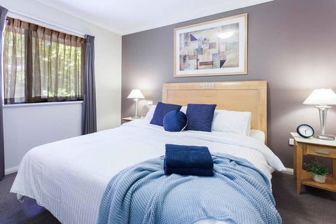 A Comfy 2BR Home, Top Location, FREE Parking - Great Ocean Road Tourism 0