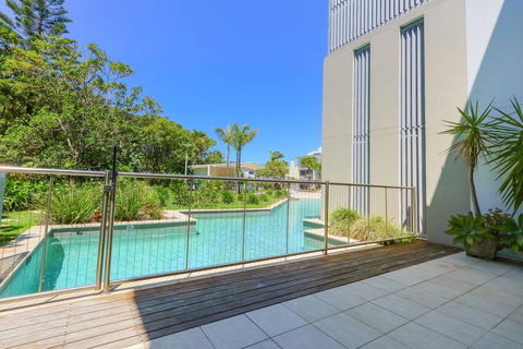 A Deluxe Swim Up - Drift Apartments South - Great Ocean Road Tourism 1