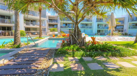 A Deluxe Swim Up - Drift Apartments South - Great Ocean Road Tourism 3