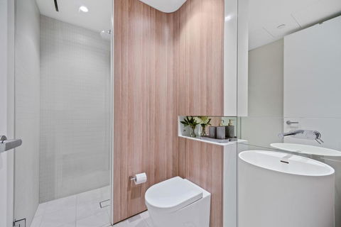 A Luxury Home Hidden In The Urban Oasis - Great Ocean Road Tourism 3