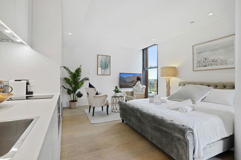 A Luxury Home Hidden In The Urban Oasis - Great Ocean Road Tourism 0