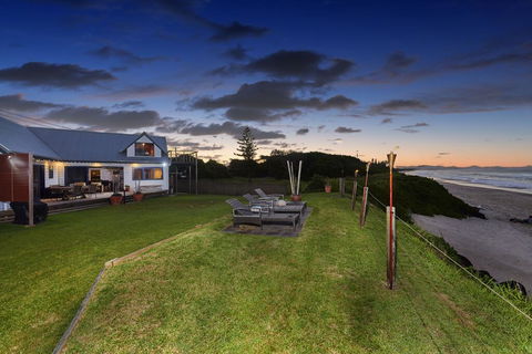 A PERFECT STAY - Belongil On The Beach - Great Ocean Road Tourism 1