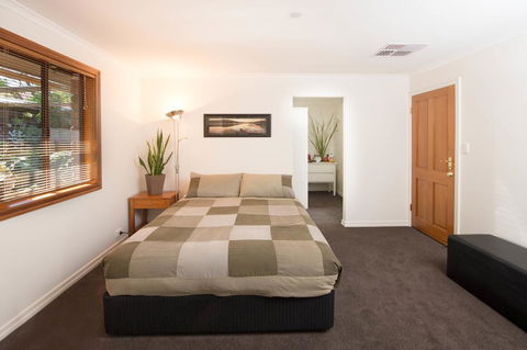 A Suite Spot In The Hills - Great Ocean Road Tourism 1