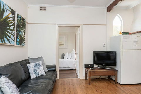 A SWEET ESCAPE - Byron Surf Cottage - Walk To Byron - Great Ocean Road Tourism 2